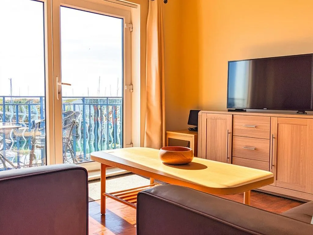 Britannia Harbour View - Parking - By Brighton Holiday Lets 0*,