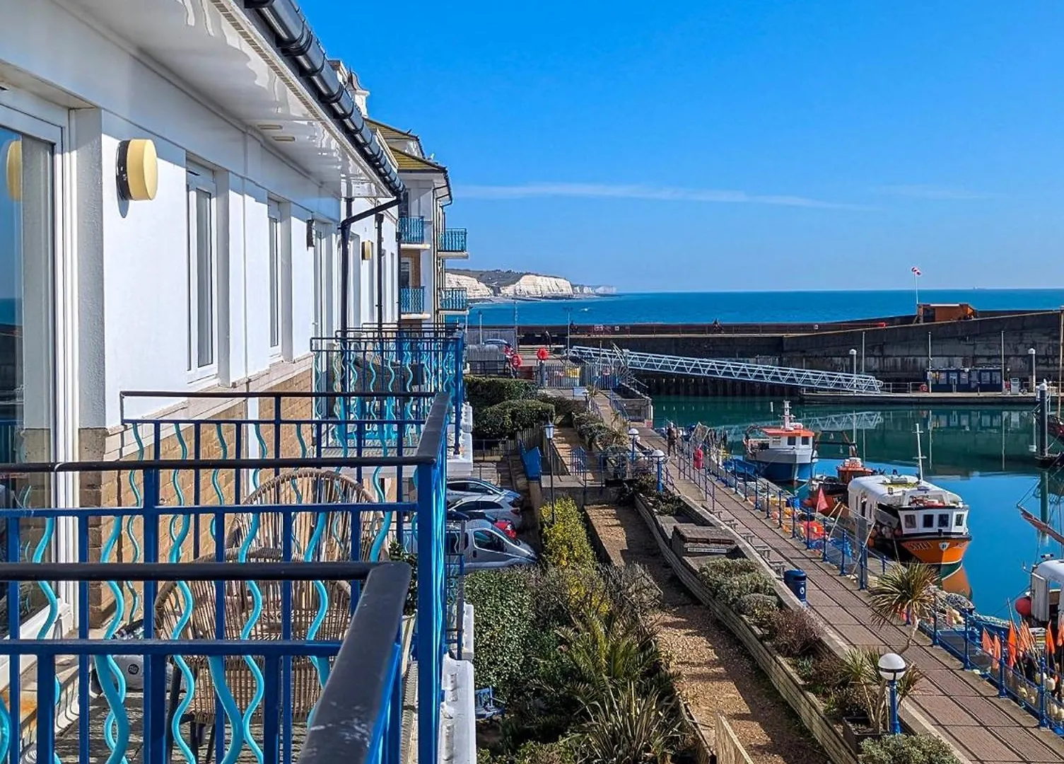 Apartment Britannia Harbour View - Parking - By Brighton Holiday Lets