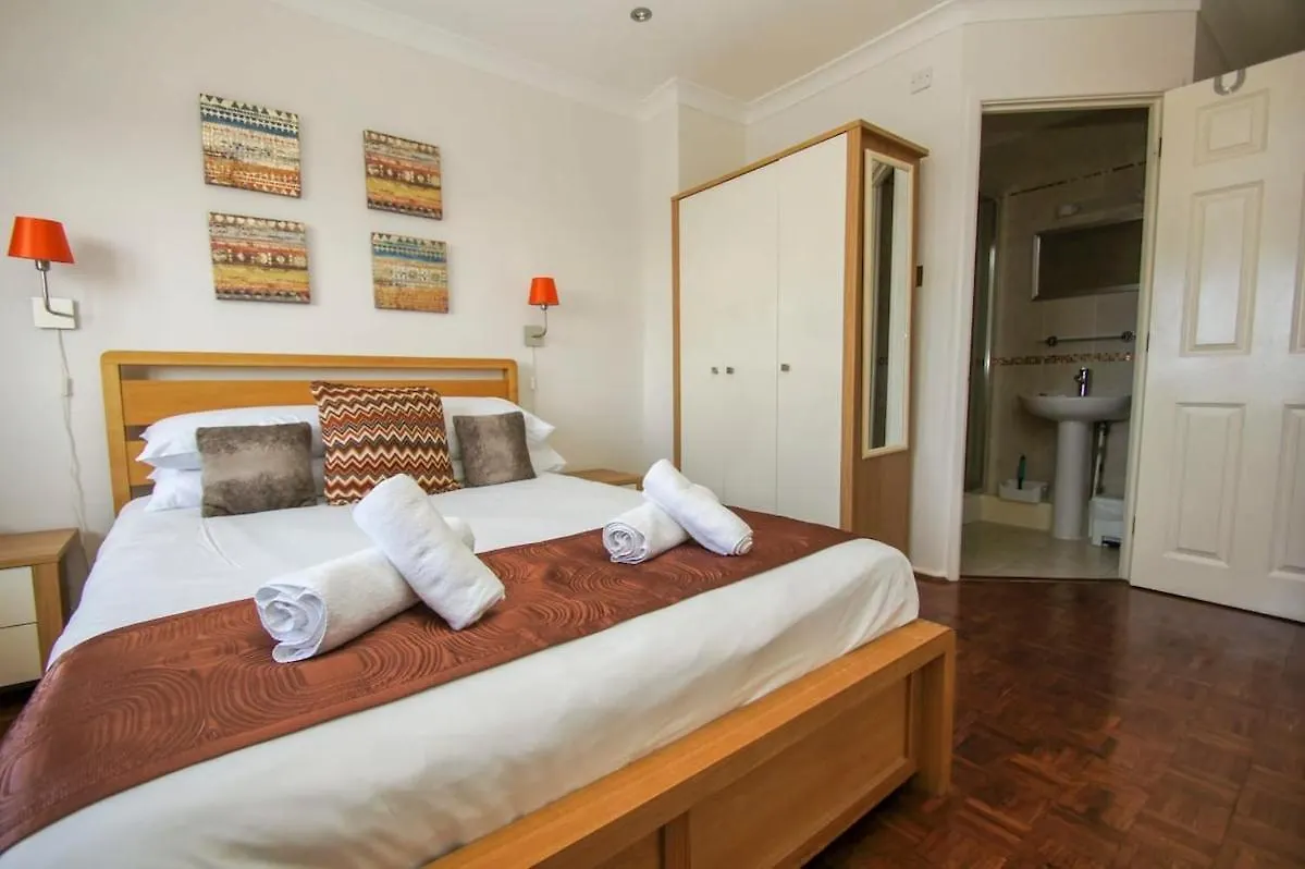 Apartment Britannia Harbour View - Parking - By Brighton Holiday Lets
