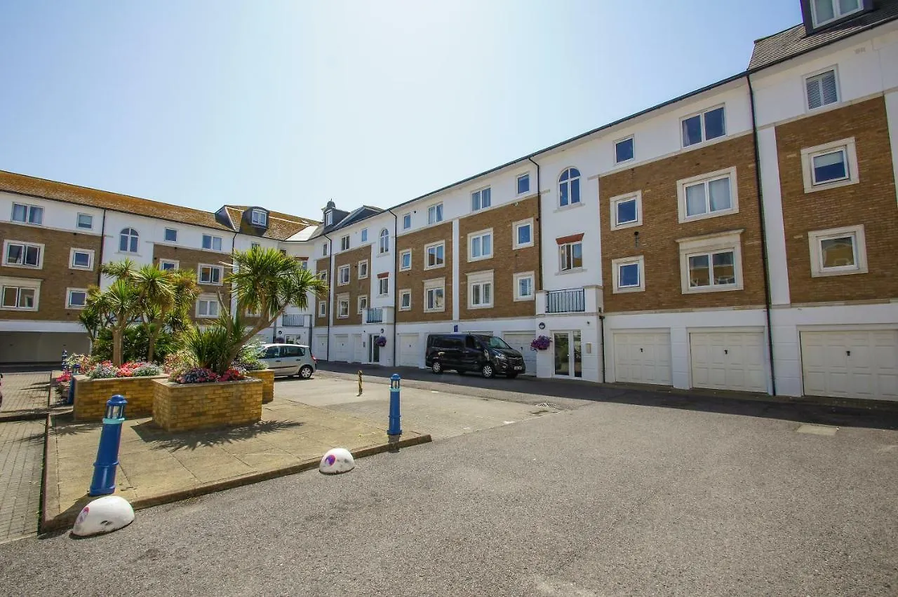 Apartment Britannia Harbour View - Parking - By Brighton Holiday Lets